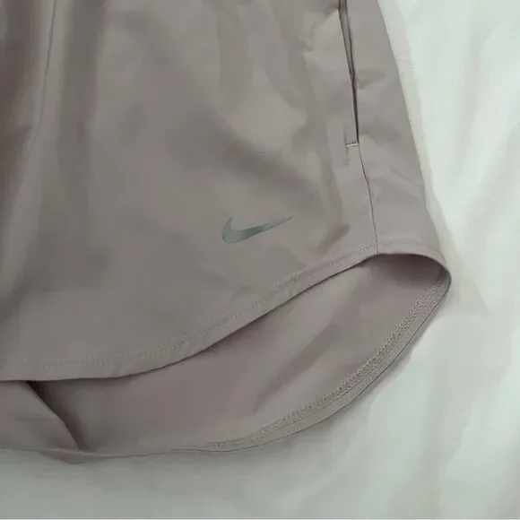 Nike One Women's Dri-FIT Ultra High-Waisted 3" Brief-Lined Shorts gray pink XS - Picture 3 of 4